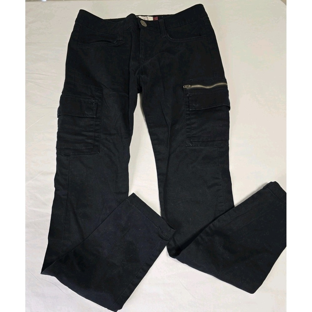 SO Women's Size 3 Black Cargo Pants‎